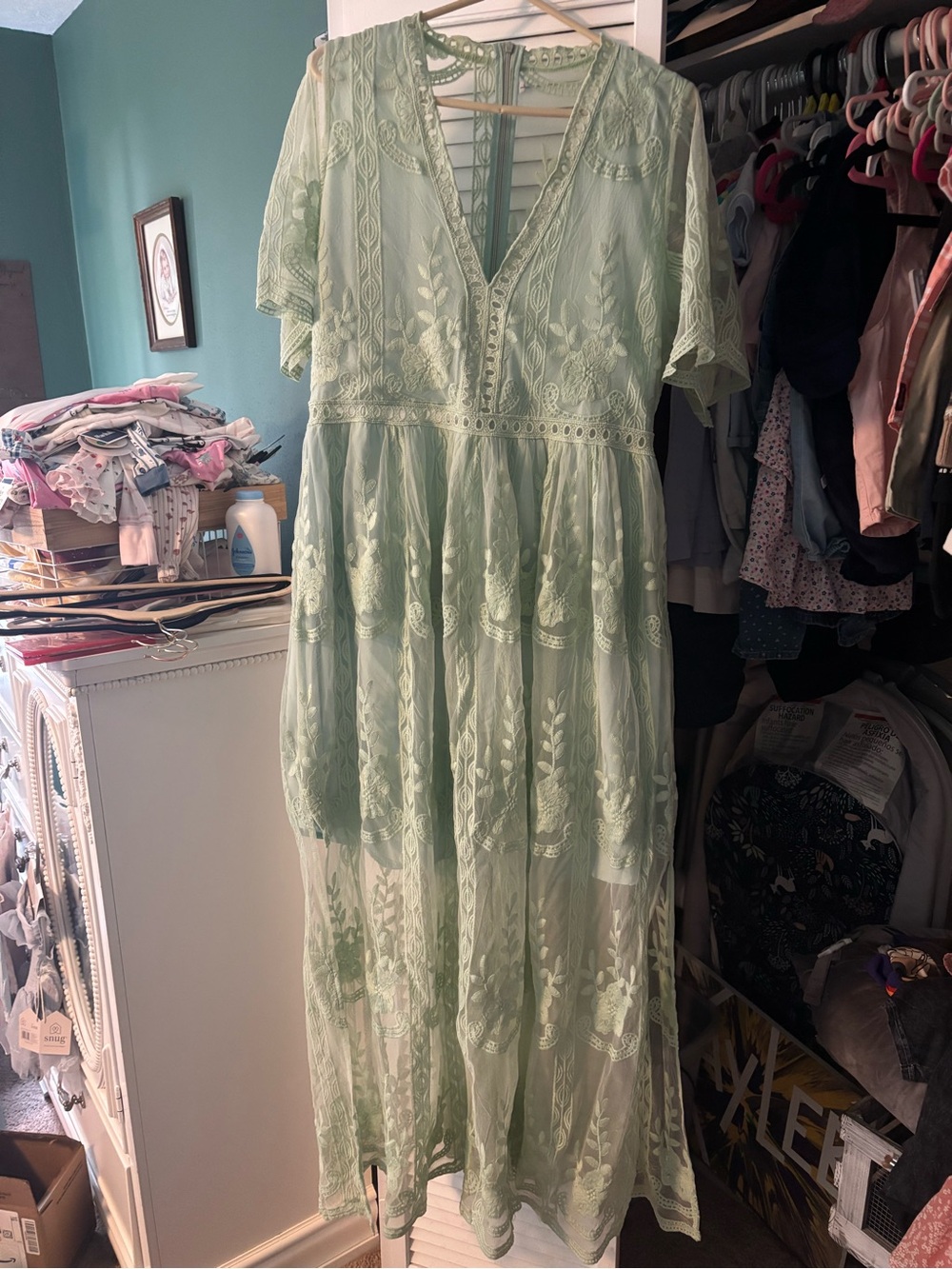 Delicate Light Green Lace Maxi Dress - Brand Unspecified